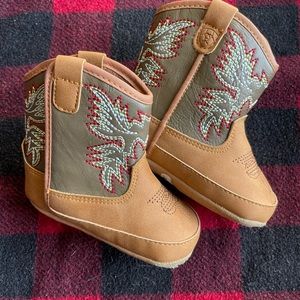 Ariat little stomper size 3 boots